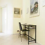 Re Di Roma House